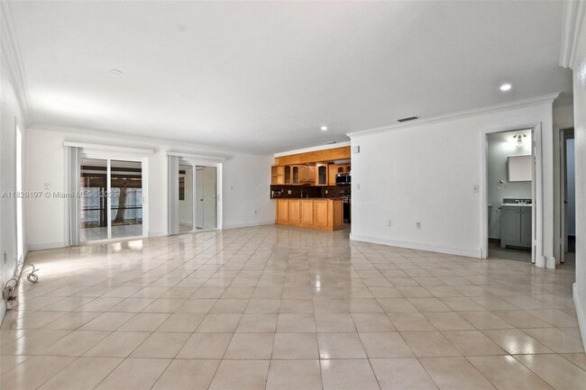 12262 SW 10th St in Miami, FL - Building Photo - Building Photo