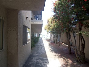 14724 Chadron Ave in Gardena, CA - Building Photo - Building Photo