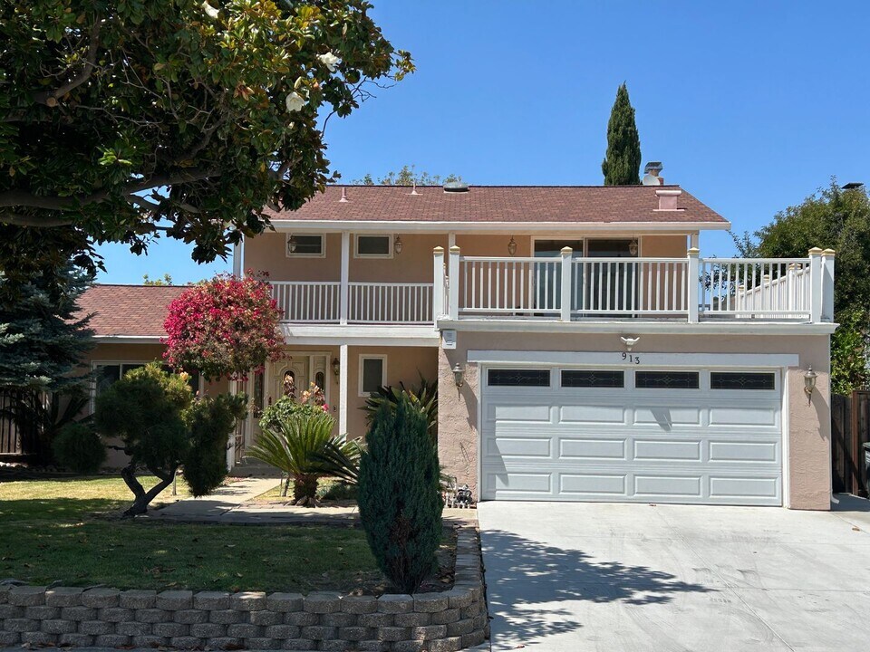 913 Reed Ave in Sunnyvale, CA - Building Photo