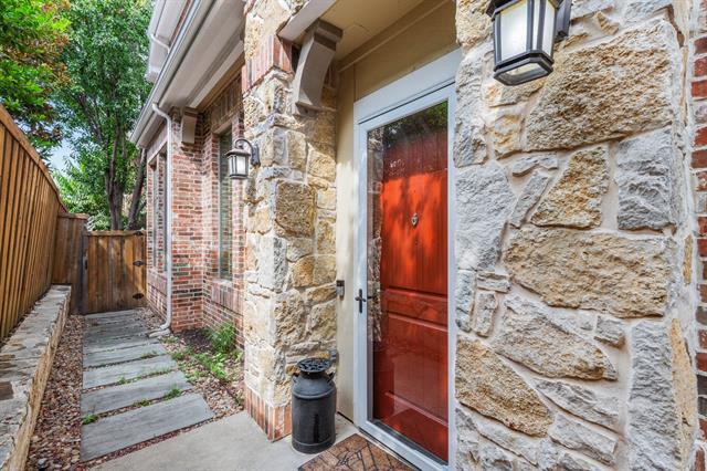 1210 Emerald Glen in Richardson, TX - Building Photo