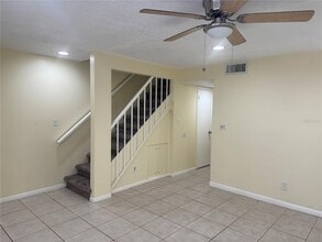 231 Amherst Ave, Unit 20 in Sarasota, FL - Foto de edificio - Building Photo