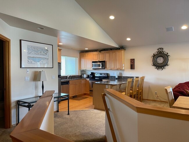 221 Parkway Dr in Manson, WA - Building Photo - Building Photo