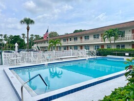 923 22nd Pl, Unit 107