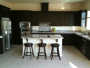 7639 Ridgeline Dr in Dublin, CA - Building Photo - Building Photo