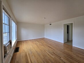 2205 45th St in Los Alamos, NM - Building Photo - Building Photo