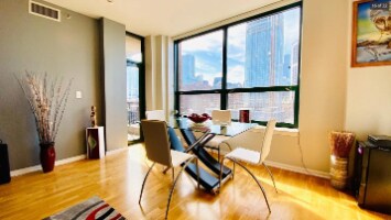 400 W Ontario St, Unit 906 in Chicago, IL - Building Photo - Building Photo