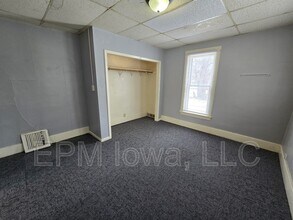 119 Irving St in Waterloo, IA - Building Photo - Building Photo