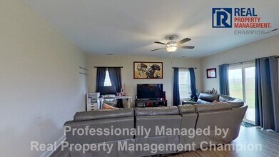 551 Misty Pond Dr in Hubert, NC - Building Photo - Building Photo