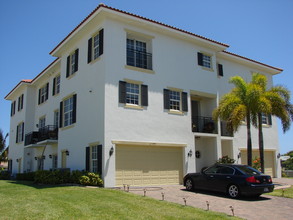 1100 Cabana Rd in Riviera Beach, FL - Building Photo - Building Photo