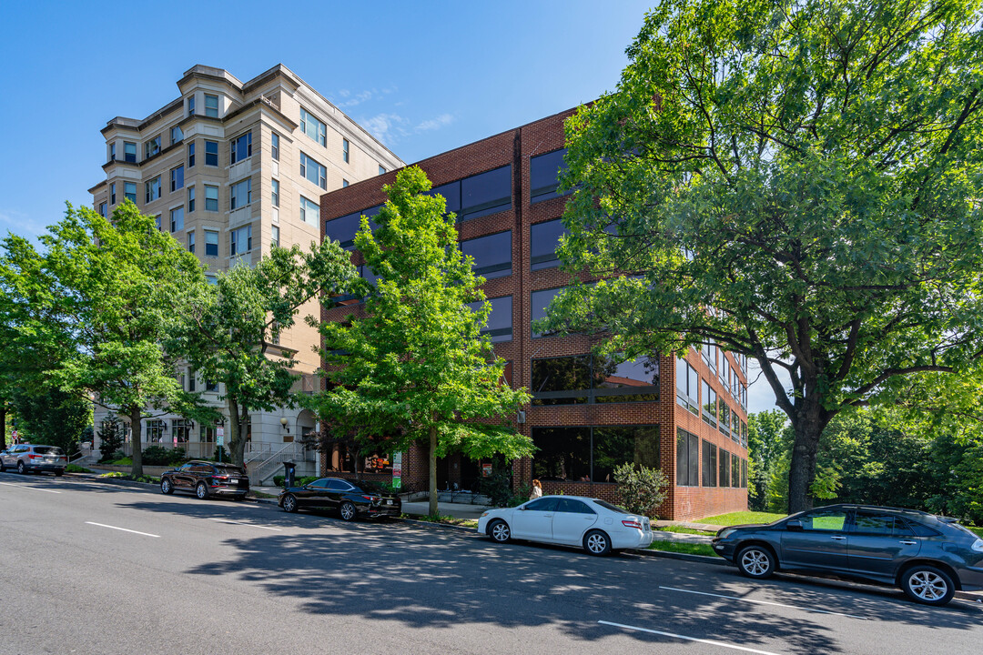 West End Condos in Washington, DC - Building Photo