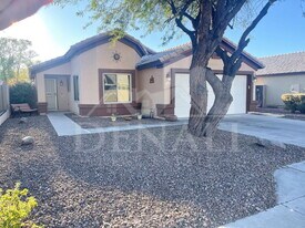 465 S Wildrose in Mesa, AZ - Building Photo