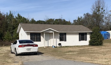 103 Wheatfield Dr in Greenwood, SC - Building Photo - Building Photo