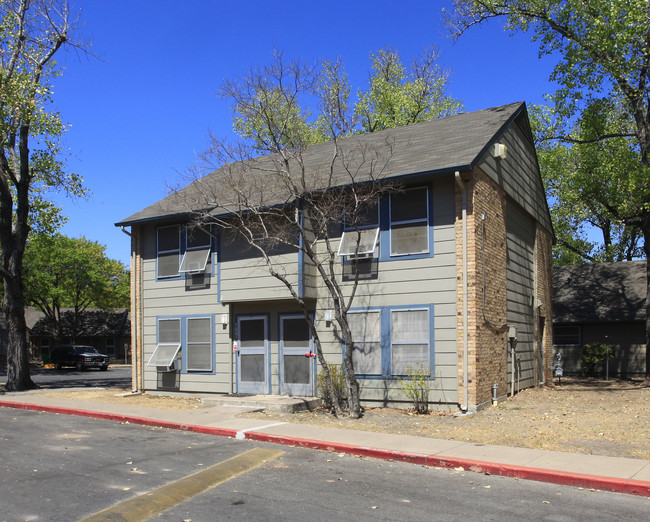 Northgate Apartments in Austin, TX - Foto de edificio - Building Photo