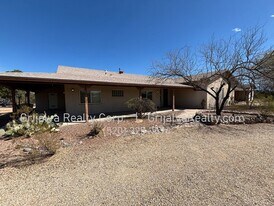 1701 E Lind Rd in Tucson, AZ - Building Photo