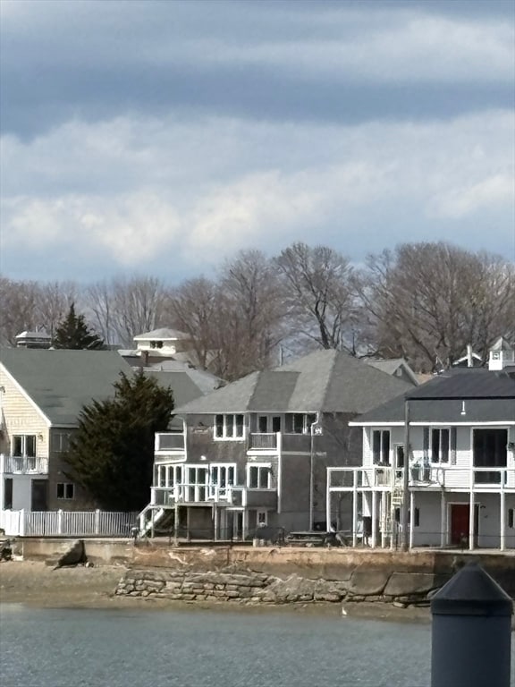 property at 31 Hampton Cir