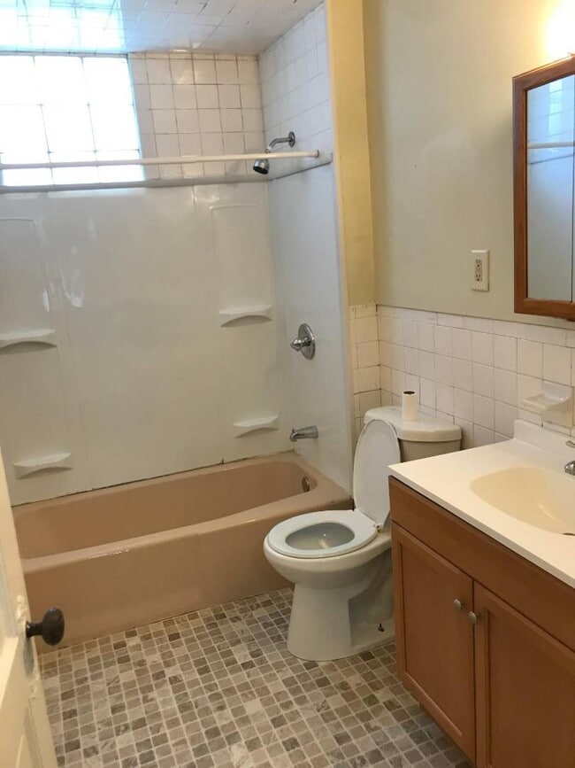 50 Mcclellan Ave in Amsterdam, NY - Building Photo - Building Photo