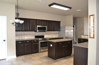 6005 Hidden Pine Ln in McKinney, TX - Building Photo - Building Photo