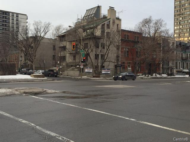 1875 René-Lévesque Boul W in Montréal, QC - Building Photo