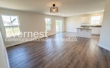 18393 Signature Wy in Ruther Glen, VA - Foto de edificio - Building Photo