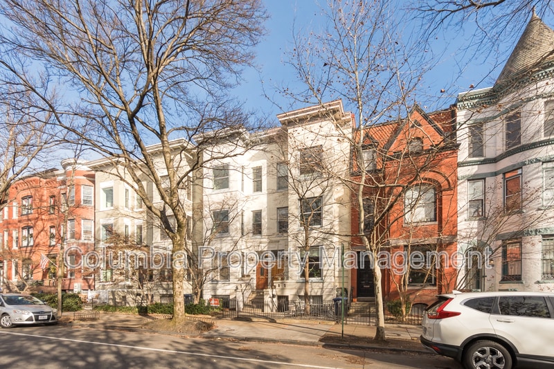 127 11th St NE in Washington, DC - Building Photo