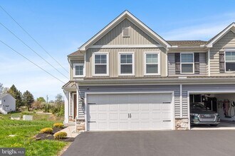 315 Hayward Ct in Pottstown, PA - Building Photo - Building Photo