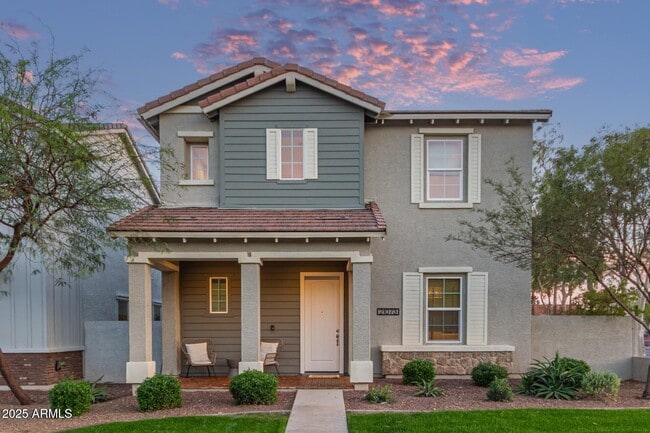 property at 21073 W Sunrise Ln