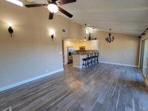 300 Kathy Ellen Dr in Vallejo, CA - Building Photo - Building Photo