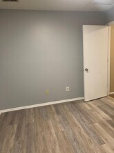 212 Preston Ave, Unit 212 in Fayetteville, NC - Foto de edificio - Building Photo