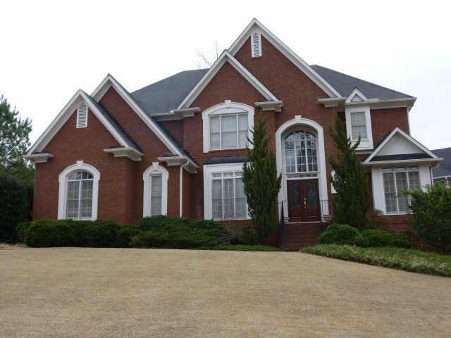 925 Carters Grove Trail in Alpharetta, GA - Building Photo
