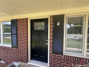 2011 Mars Hill Rd in Watkinsville, GA - Building Photo - Building Photo