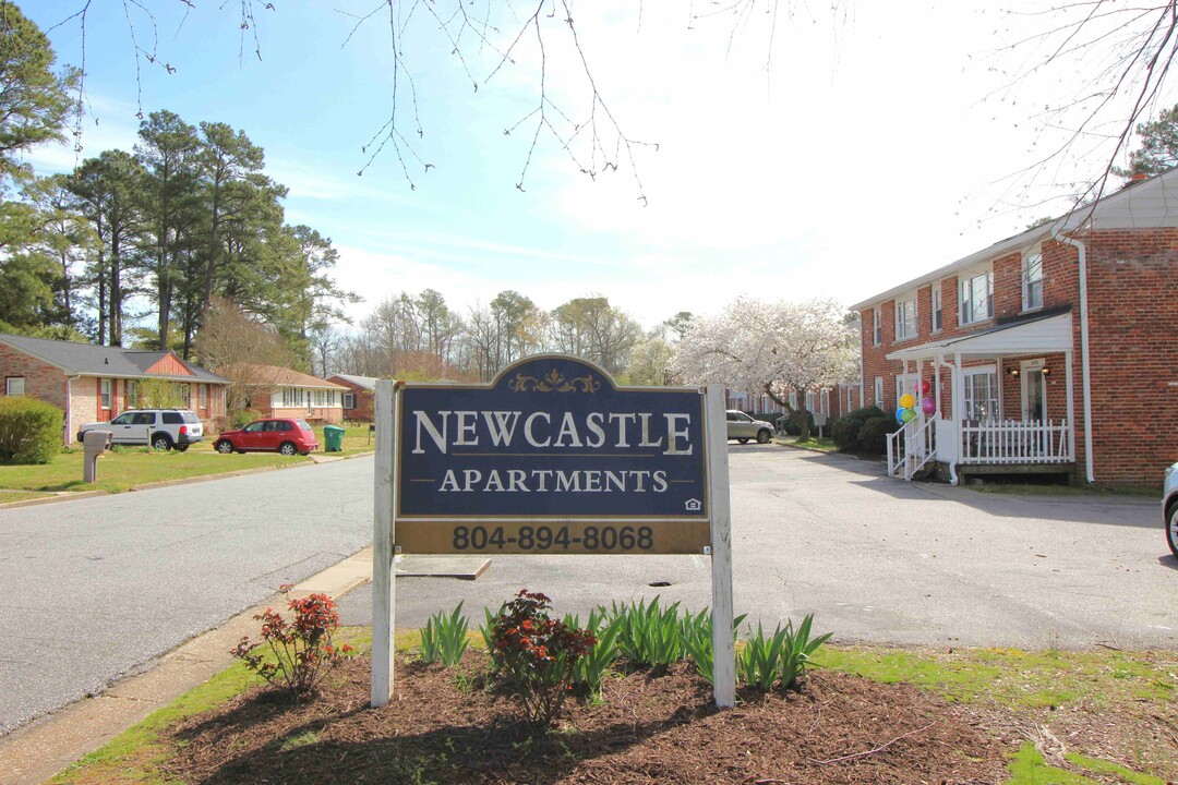 New Castle Apartments in Colonial Heights, VA - Building Photo