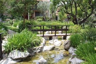 21820 Marylee St in Woodland Hills, CA - Building Photo - Building Photo