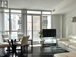 770 Bay St. in Toronto, ON - Building Photo - Building Photo