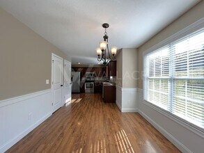 5540 Meadow Wells Dr in Knoxville, TN - Building Photo - Building Photo