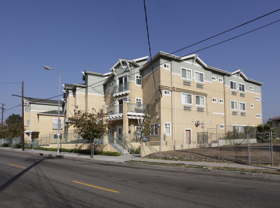 Gateways Sro Housing in Los Angeles, CA - Building Photo