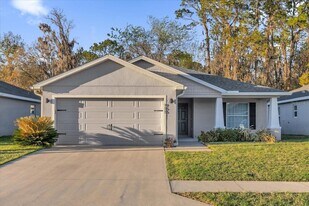 955 Pearly Ridge Ln in Lakeland, FL - Building Photo