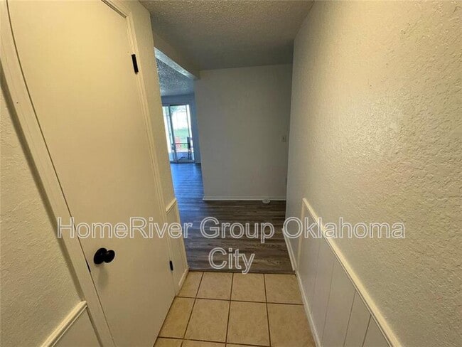 8400 Bigwood Dr in Oklahoma City, OK - Building Photo - Building Photo