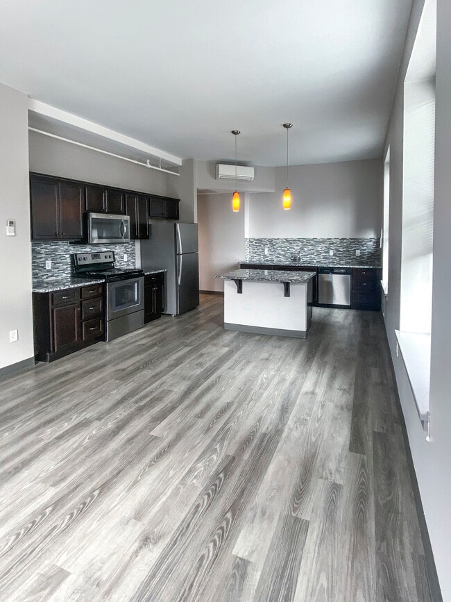 177 State St in Bridgeport, CT - Building Photo - Building Photo