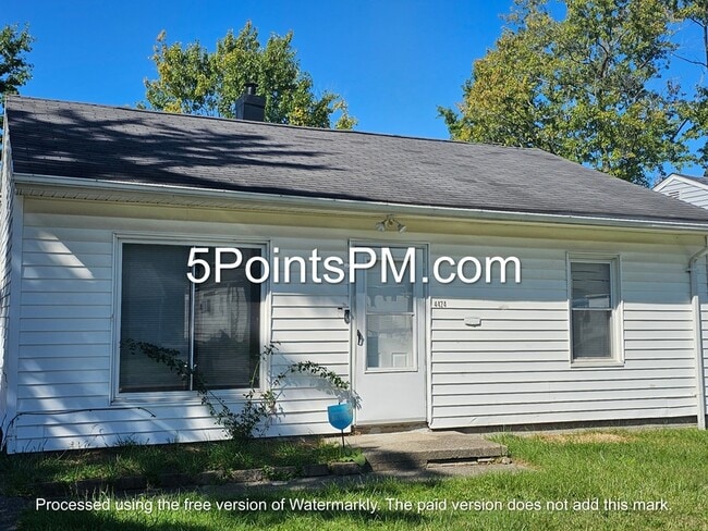 4424 E 158th St in Cleveland, OH - Foto de edificio - Building Photo