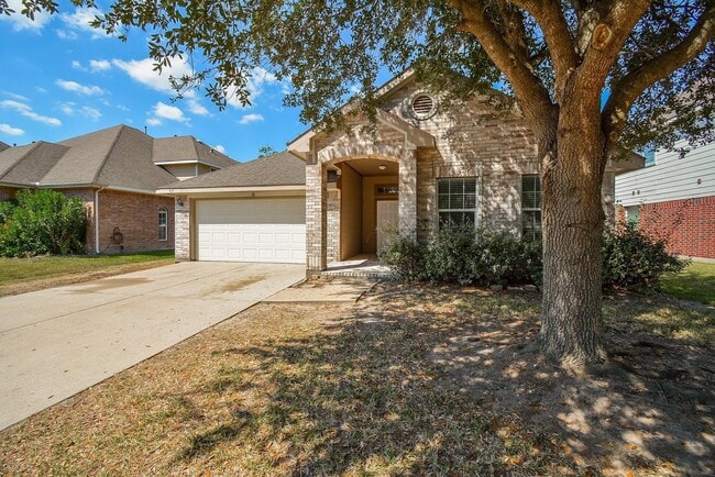 917 Almond St in Baytown, TX - Building Photo - Building Photo