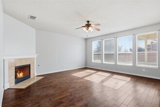 4410 Meadowside Ln in Round Rock, TX - Building Photo - Building Photo