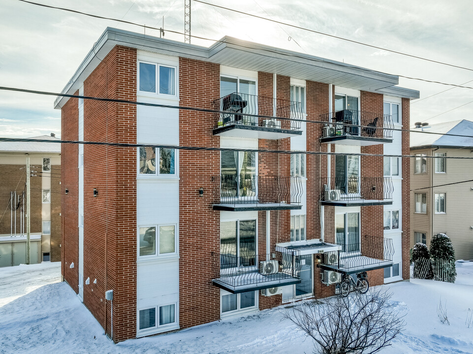 3530 Hawey Boul in Québec, QC - Building Photo