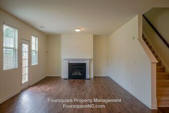 104 Peninsula Ct in Durham, NC - Building Photo - Building Photo