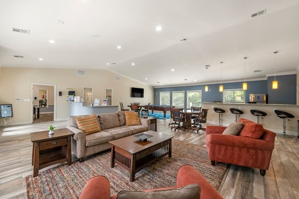 Sterling Glen Apartments