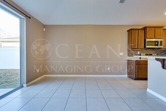 5346 Royal Plantation Blvd in Port Orange, FL - Foto de edificio - Building Photo