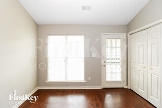 10219 Cottage Oaks Cove, Unit R264 in Memphis, TN - Building Photo - Building Photo