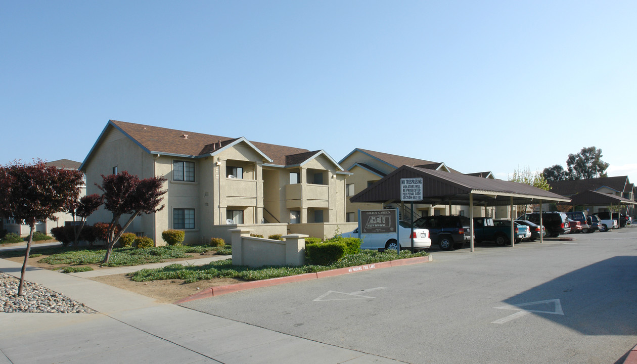 Gilroy Garden Apartments in Gilroy, CA - Building Photo