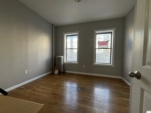 138 New York Ave, Unit 34 in Jersey City, NJ - Building Photo - Building Photo