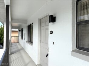 131 SW 47th Terrace in Cape Coral, FL - Foto de edificio - Building Photo