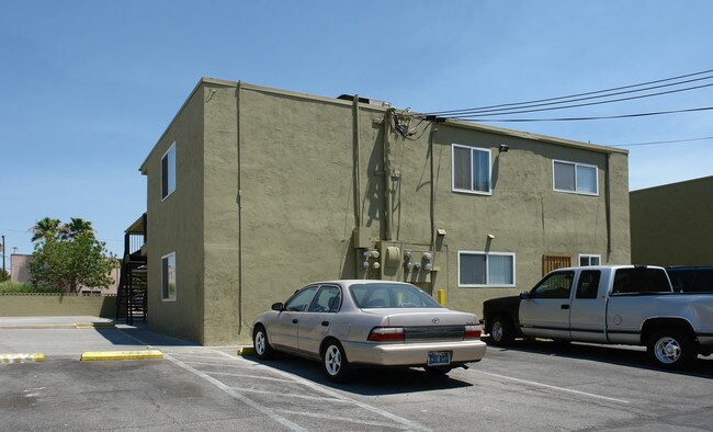 4139 Silver Dollar Ave in Las Vegas, NV - Building Photo - Building Photo